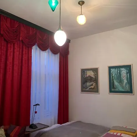 Pazelt Top1 Apartment